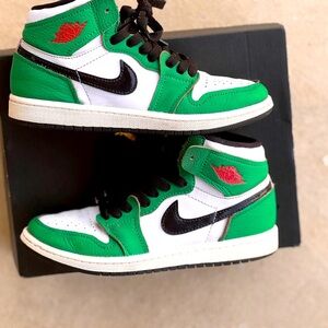 Jordan 1 OG High Lucky Green Size 1.5